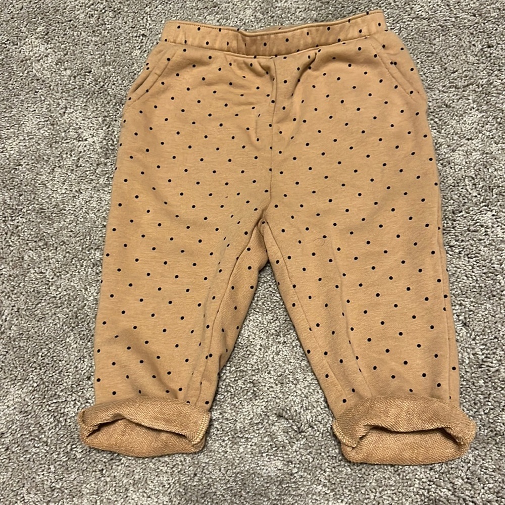 GAP kids tan polka dot pants